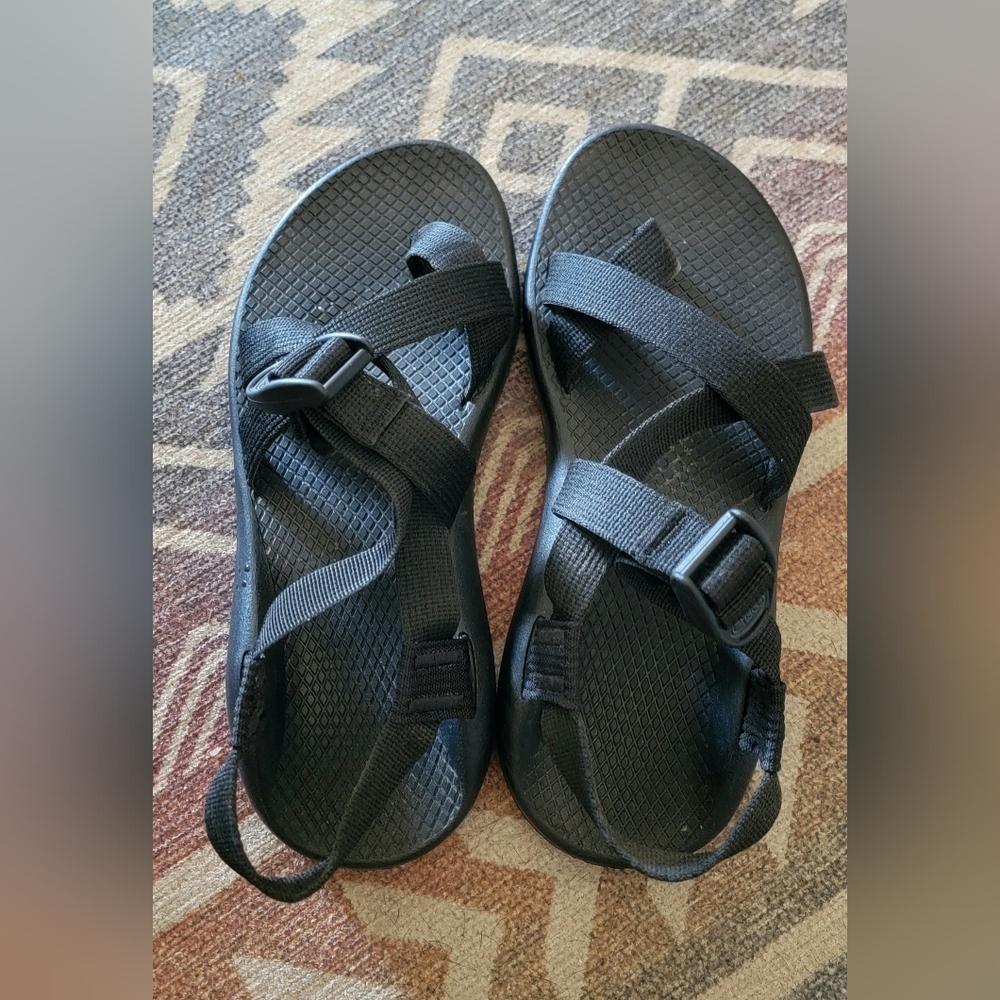 NWOT Chaco Sandals size 7 Black